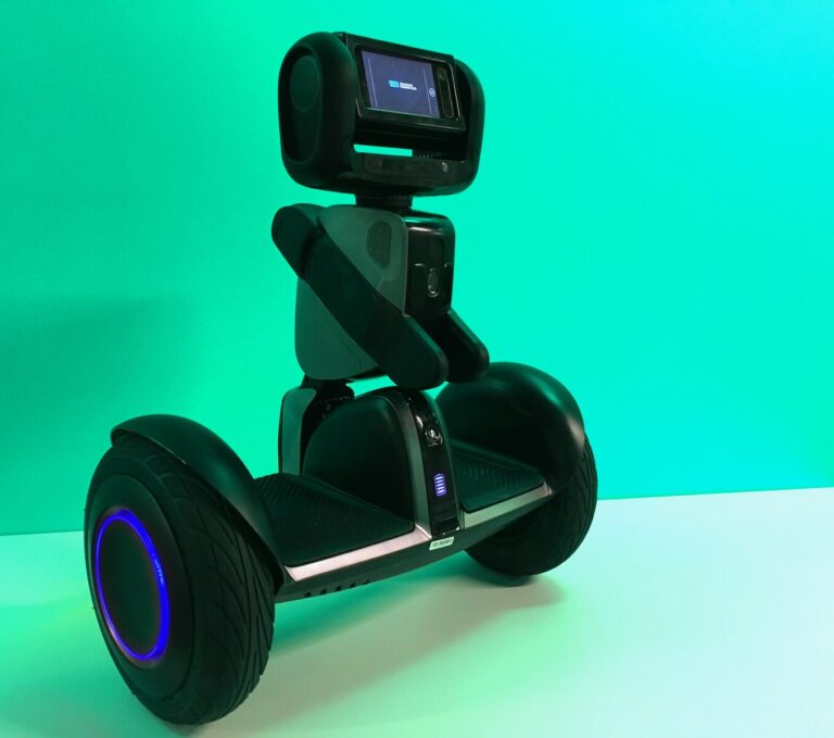 Segway Robotics Loomo ― Mobile Sidekick