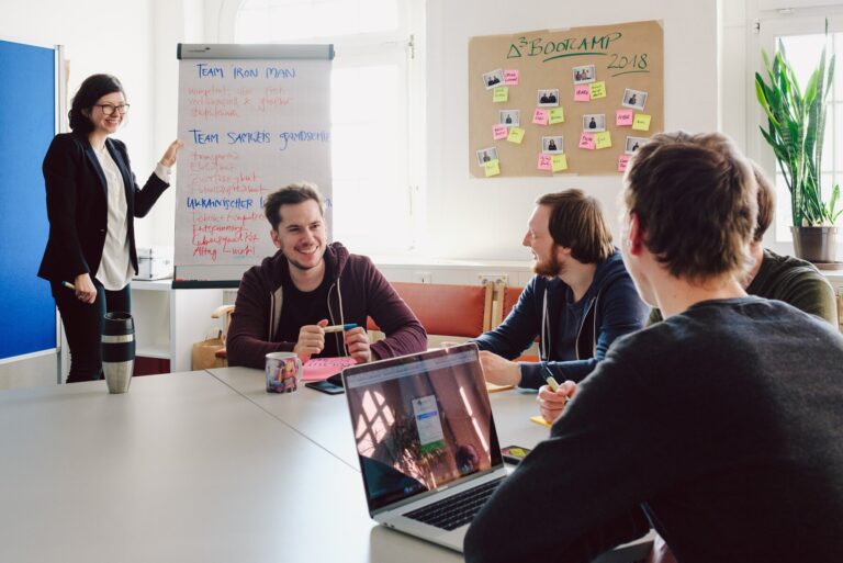 DeltaHochDrei – Lernt das Softwareinkubationsprogramm für Startups an der TUD kennen