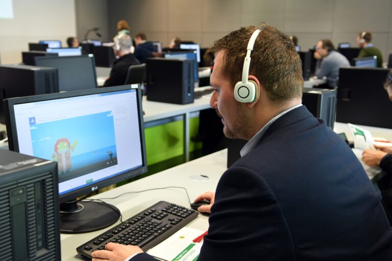 Informatik vermitteln, Zukunft gestalten