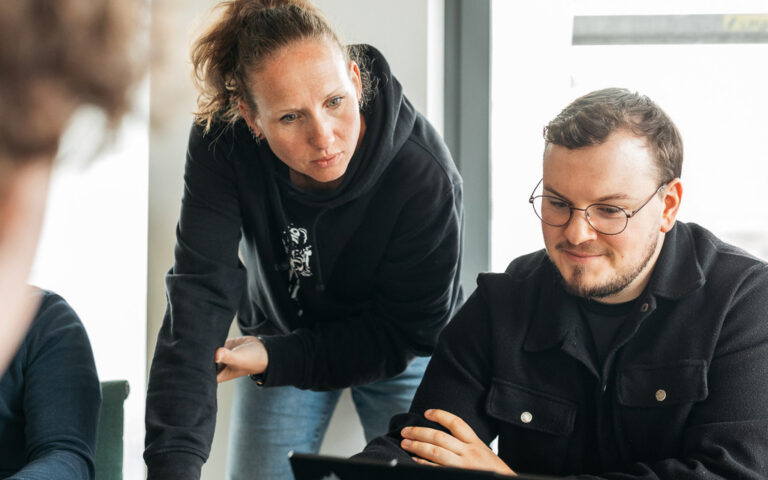 Vom ersten Anruf bis zum Go Live – Ein Blick hinter die Kulissen moderner Webentwicklung.